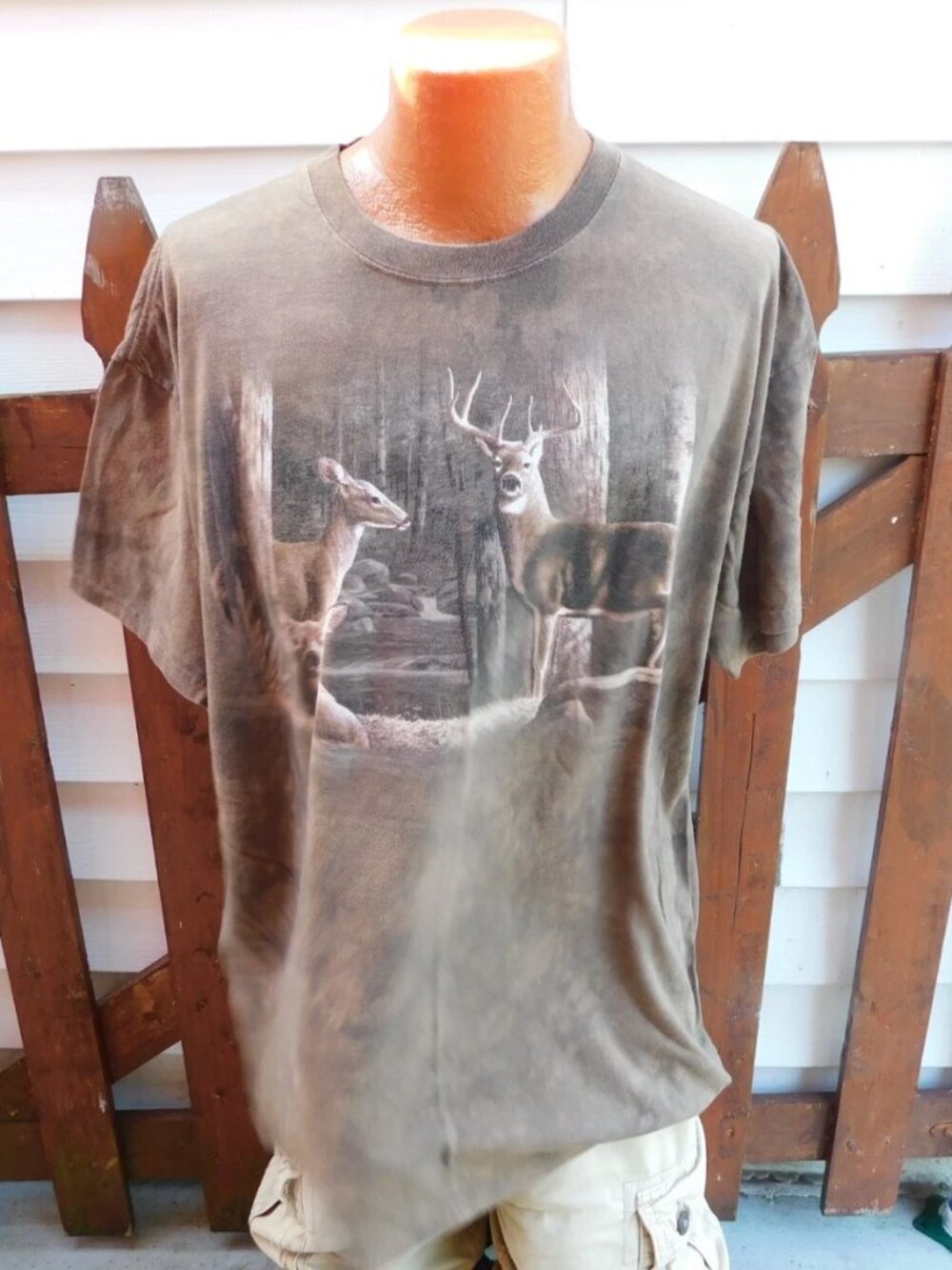The MOUNTAIN Adult Buck Deer Brown Mens T Shirt Size 2XL XXL